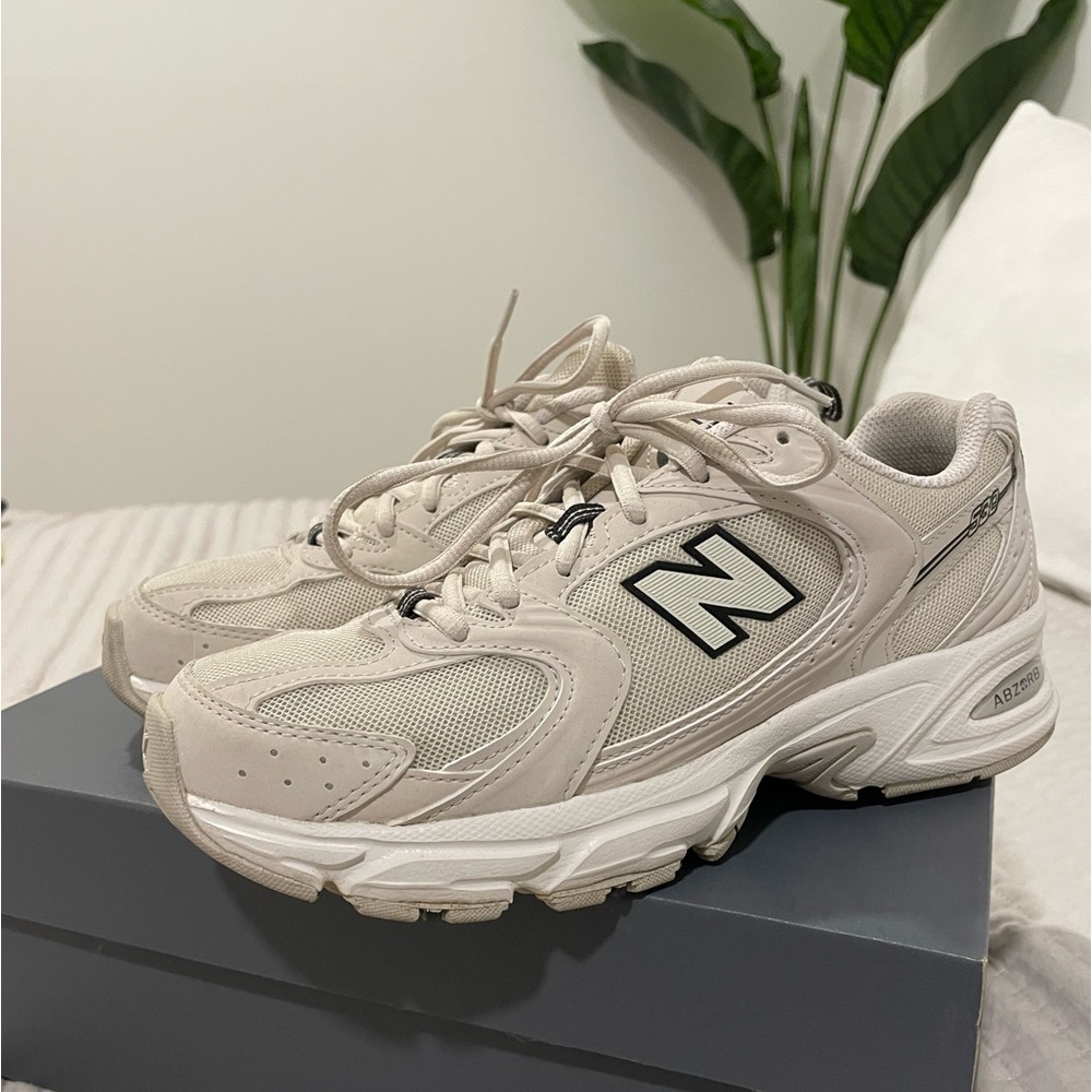 New Balance 530 Ivory Sneakers